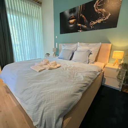 Whirlpool & Relax Am Waldschloesschen Apartment Dresden