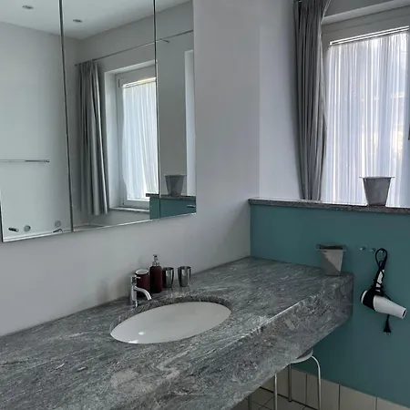 Whirlpool & Relax Am Waldschloesschen * Dresden